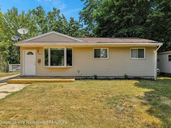 3913 Brighton Dr, Lansing, MI 48911