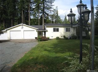 1011 Red Valley Ln, Maple Falls, WA 98266