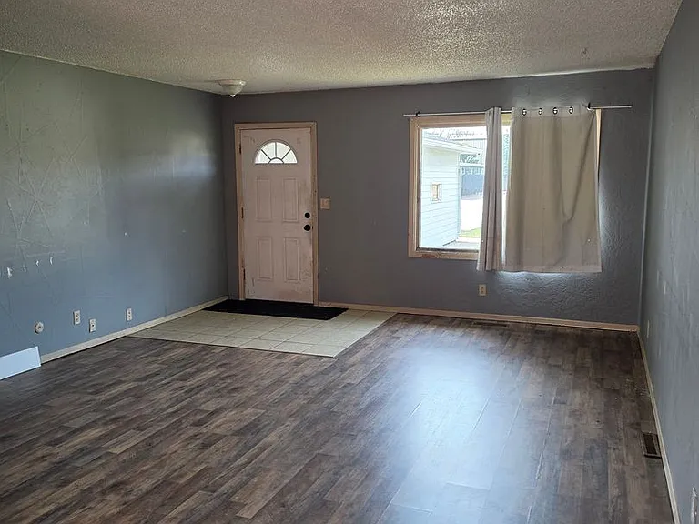 3008 S Phillips Ave — Photo 15