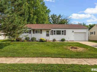 218 Radisson Rd, Marquette Heights, IL 61554