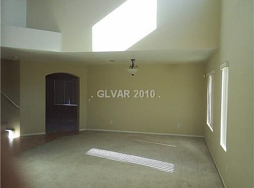 4th image of 10000 Peseo Cresta Ave