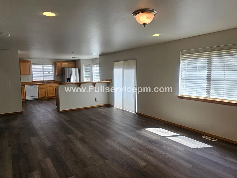 22607 SE 287th Pl — Photo 8