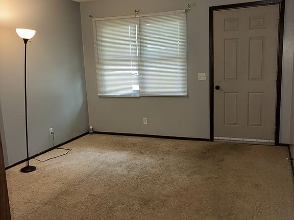 2nd image of 3021 Lovers Ln #D