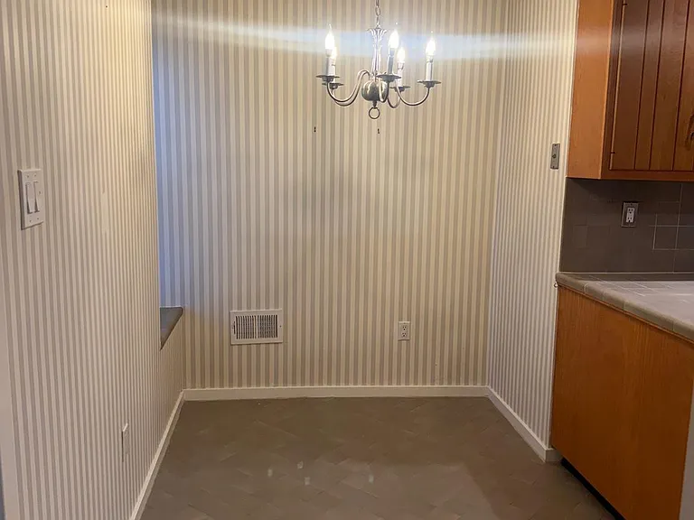 14 Oak Knoll Dr — Photo 14