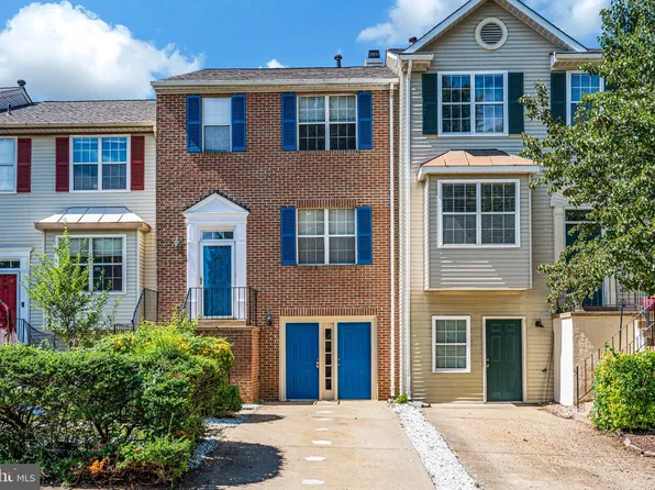 205 Club House Rd, Fredericksburg, VA 22406