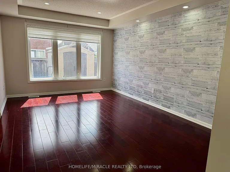 29 Lathbury St — Photo 9