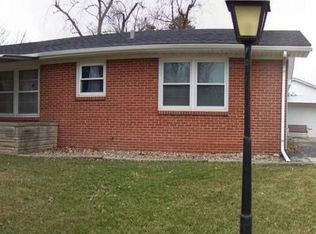 103 Magnolia Dr, Bloomington, IL
