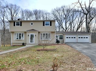 21 Maple Dr, Prospect, CT 06712