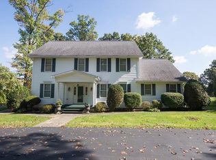 10 Webster Dr, Grove City, PA 16127