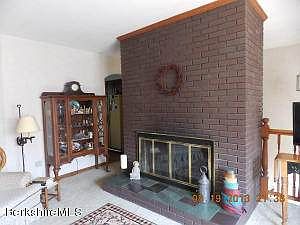 779 pecks rd new 033