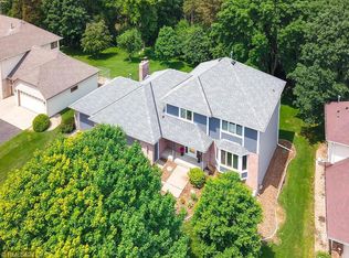 15476 Shadow Creek Rd, Maple Grove, MN 55311