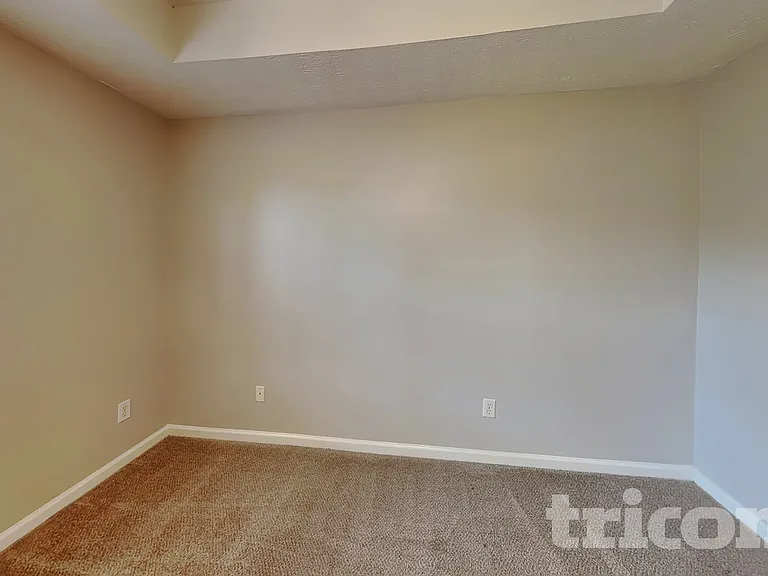 135 Tillman Ct — Photo 9