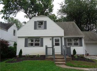 1614 Love Rd, Grand Island, NY 14072