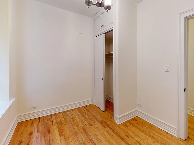 245 W 51st St #603 — Photo 8
