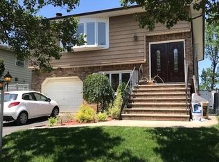 47 Millridge Rd, Secaucus, NJ 07094