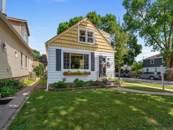 3174 South Lenox STREET, Milwaukee, WI 53207