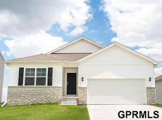 12923 67th St, Papillion, NE 68133