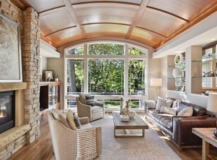 19525 Vine St, Excelsior, MN 55331