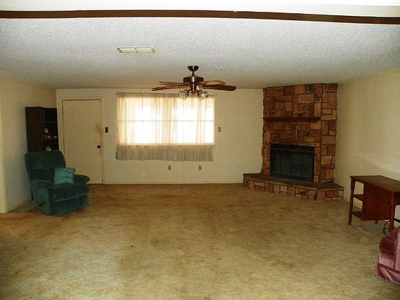 4th image of 5409 N Everglade Ave