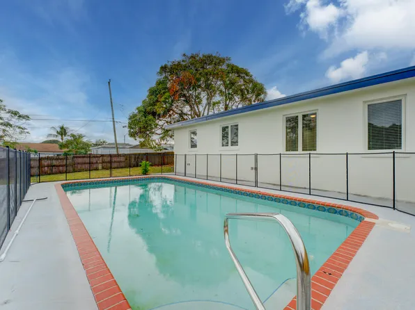 840 Bradley Street, West Palm Beach, FL 33405