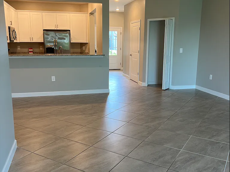 14116 Pine Lodge Ln #5 — Photo 3