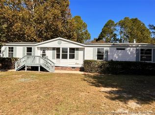 5524 Gilcrest Sands Dr, Hope Mills, NC 28348