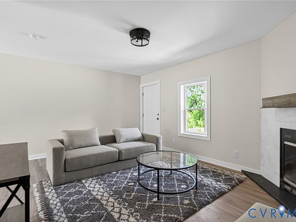 4th image of 320 Agee Ln