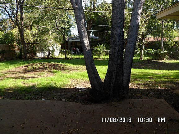 2nd image of 1425 Savage Dr