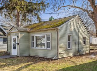 1102 E Alcott St, Kalamazoo, MI