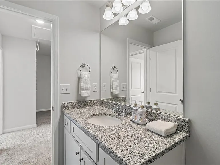 693 Cygnet Ln — Photo 16