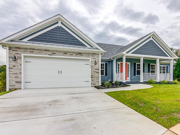 3rd image of 3306 Nicholas Ct NE