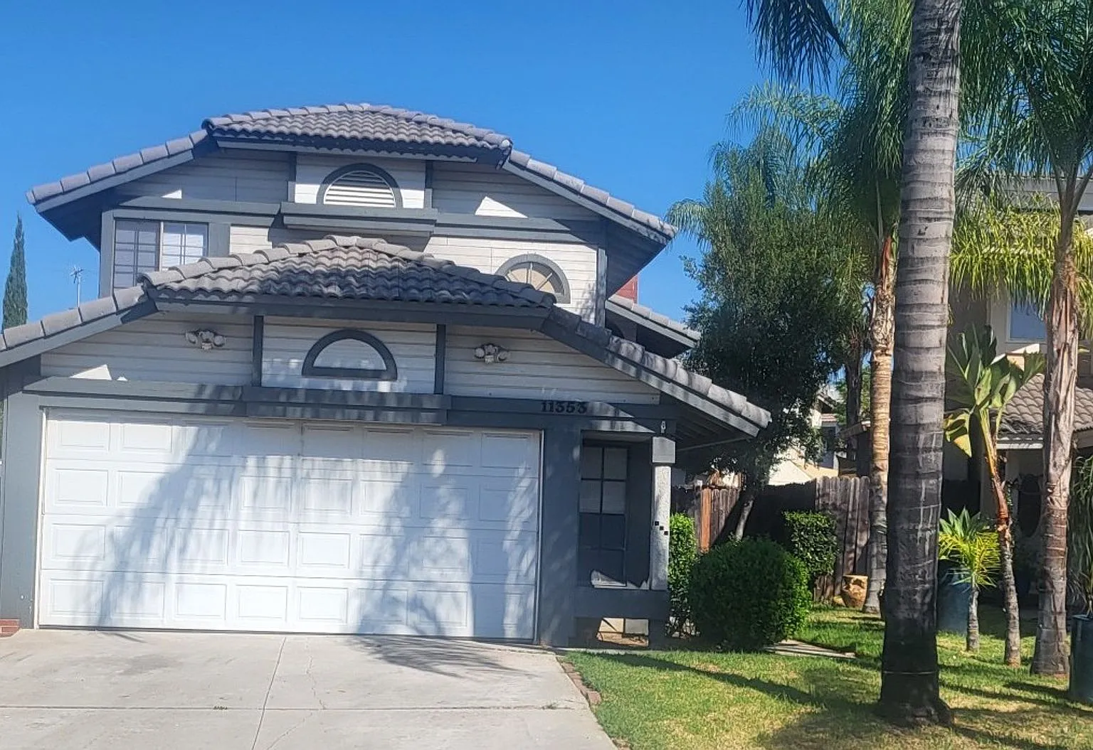 Nice 3 BR, 2.5 BA - New Paint & Carpet — Photo 1