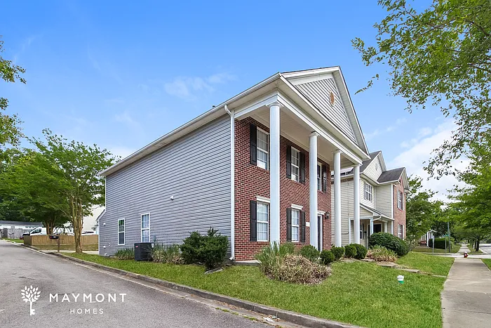 3 bed, 2.5 bath, 2028 sqft, $1,925 — Photo 4