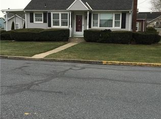 794 Prospect St, Tatamy, PA 18085