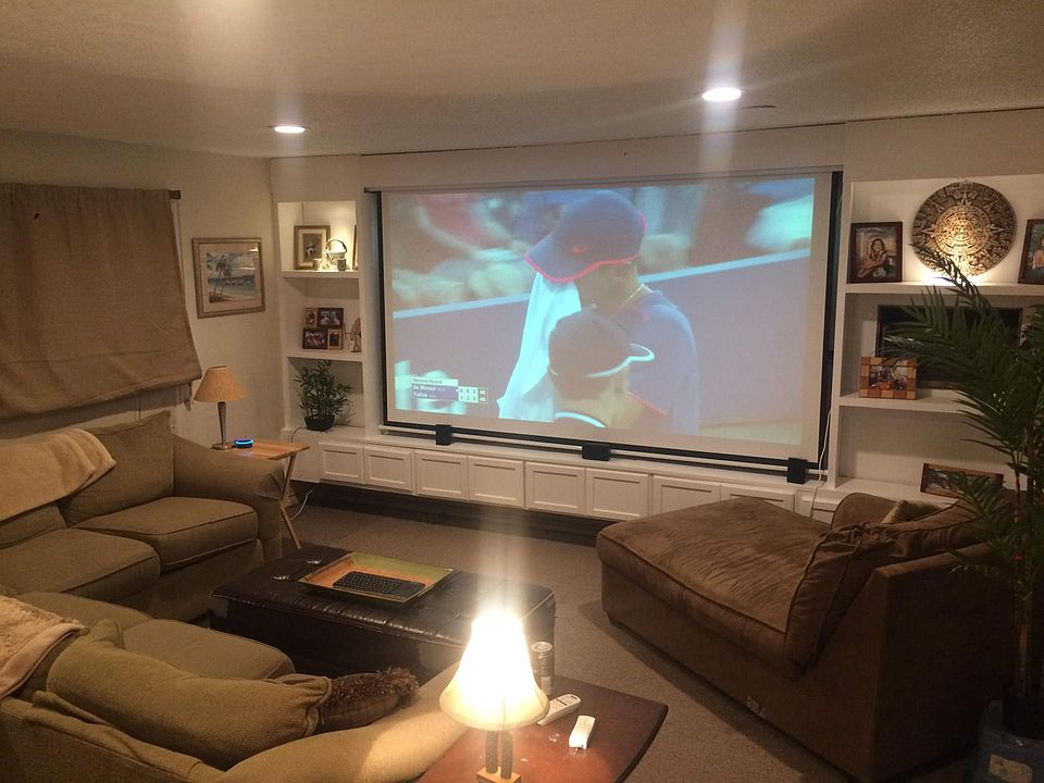 Spacious Living Room with built-ins ready for Home Theater P