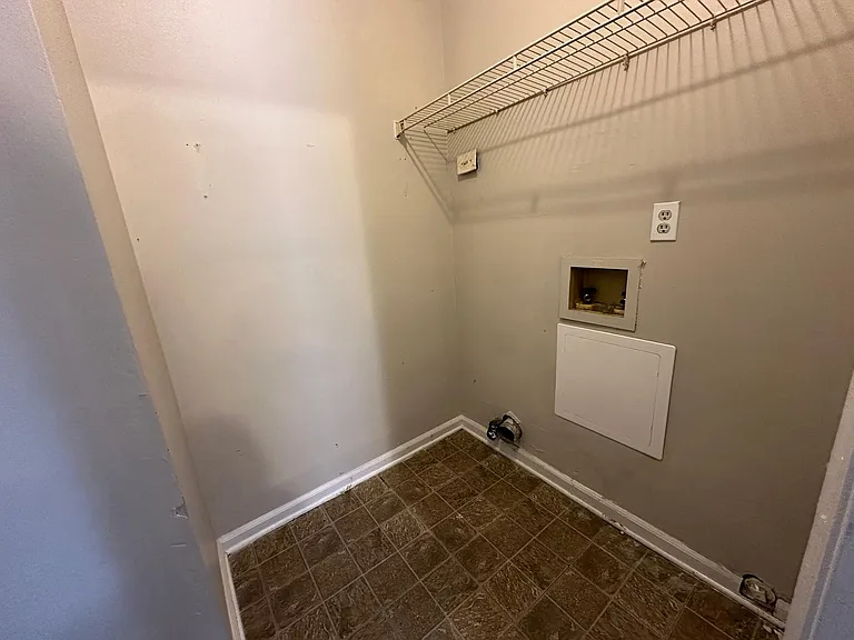 6354 Windsor Gate Ln — Photo 9