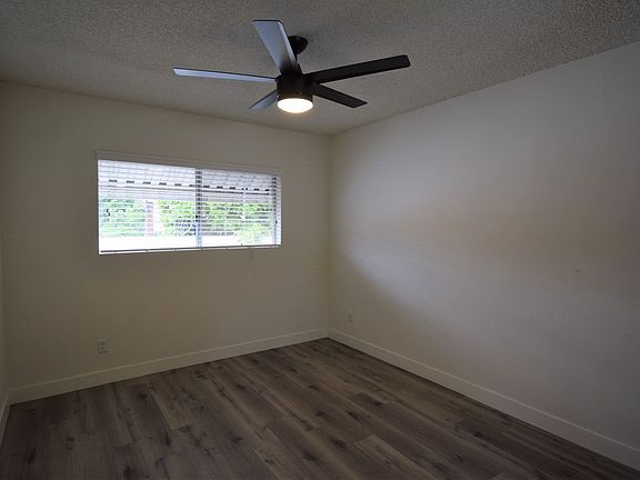 3rd image of 5117 Laurel Canyon Blvd #E