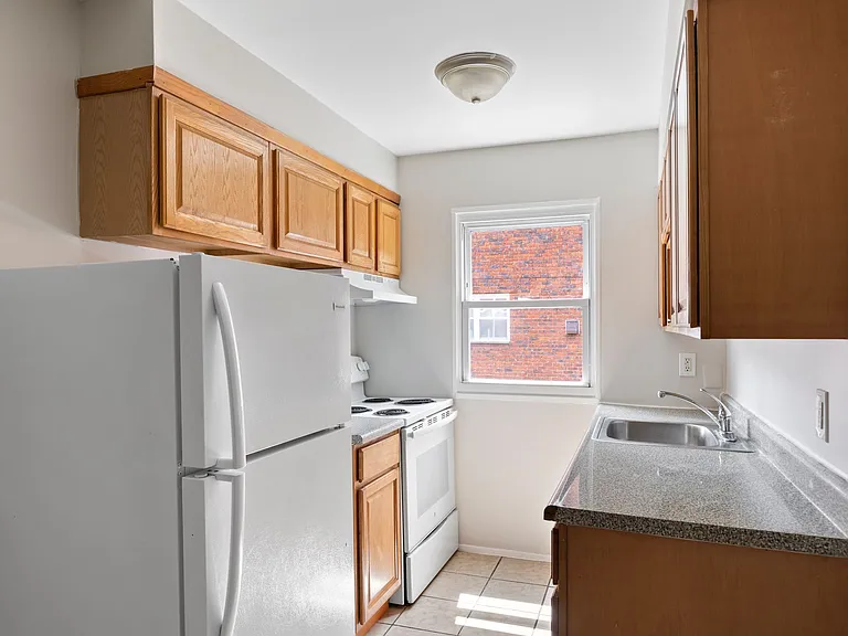 39 1st St #45 — Photo 12