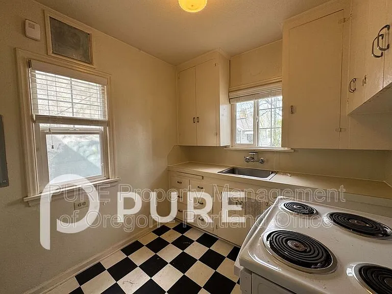 715 NE 20th Ave #1 — Photo 7