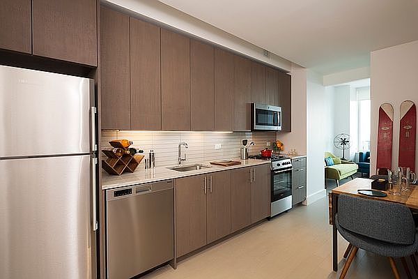 1st image of 86 Fleet Pl APT 3L