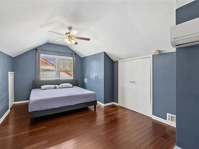 1649 Beecher St SW — Photo 22