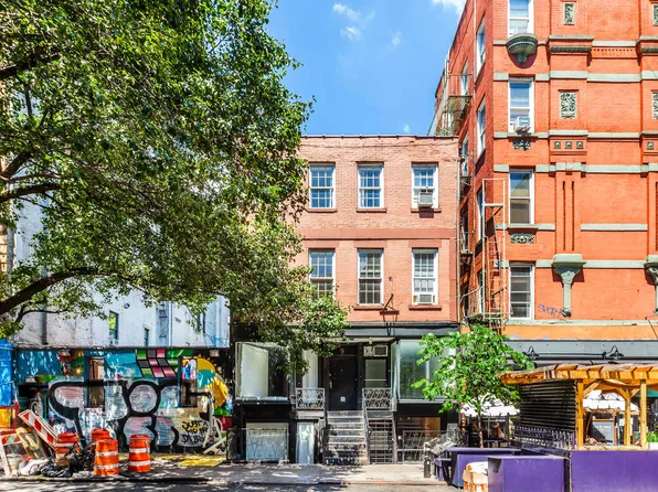 9 Clinton St, New York, NY 10002