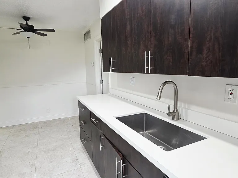 7400 Kimberly Blvd #202A — Photo 3
