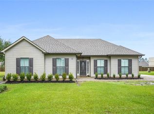 16500 M P Planche Rd, Covington, LA 70435