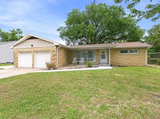 1202 Harrison St, Newton, KS 67114