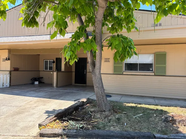 614 J St, Medford, OR 97501