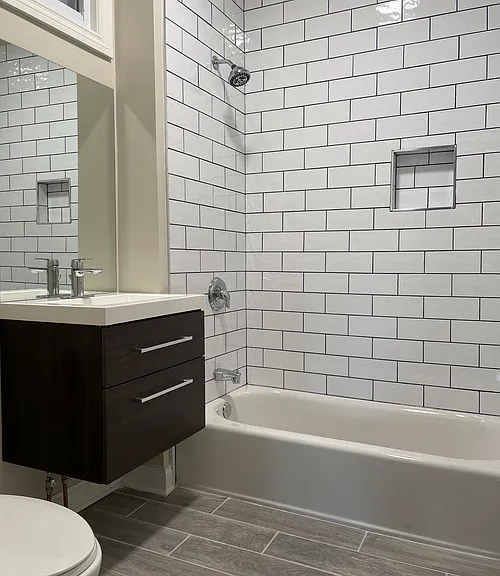 1758 W Montrose Ave #1 — Photo 16