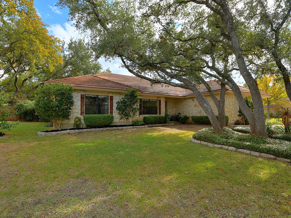 1st image of 10239 Pinehurst Dr