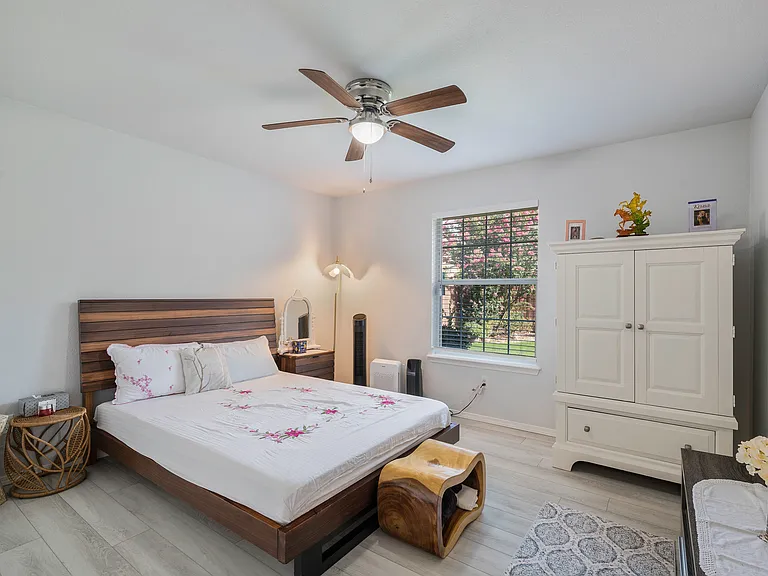 3405 Lauren Way — Photo 13