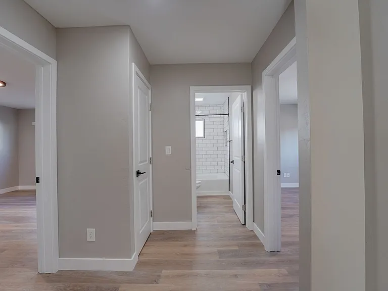 Duplet at Hillcrest | Modern Studio, 1 & 3 Bedroom Apartments — Photo 47